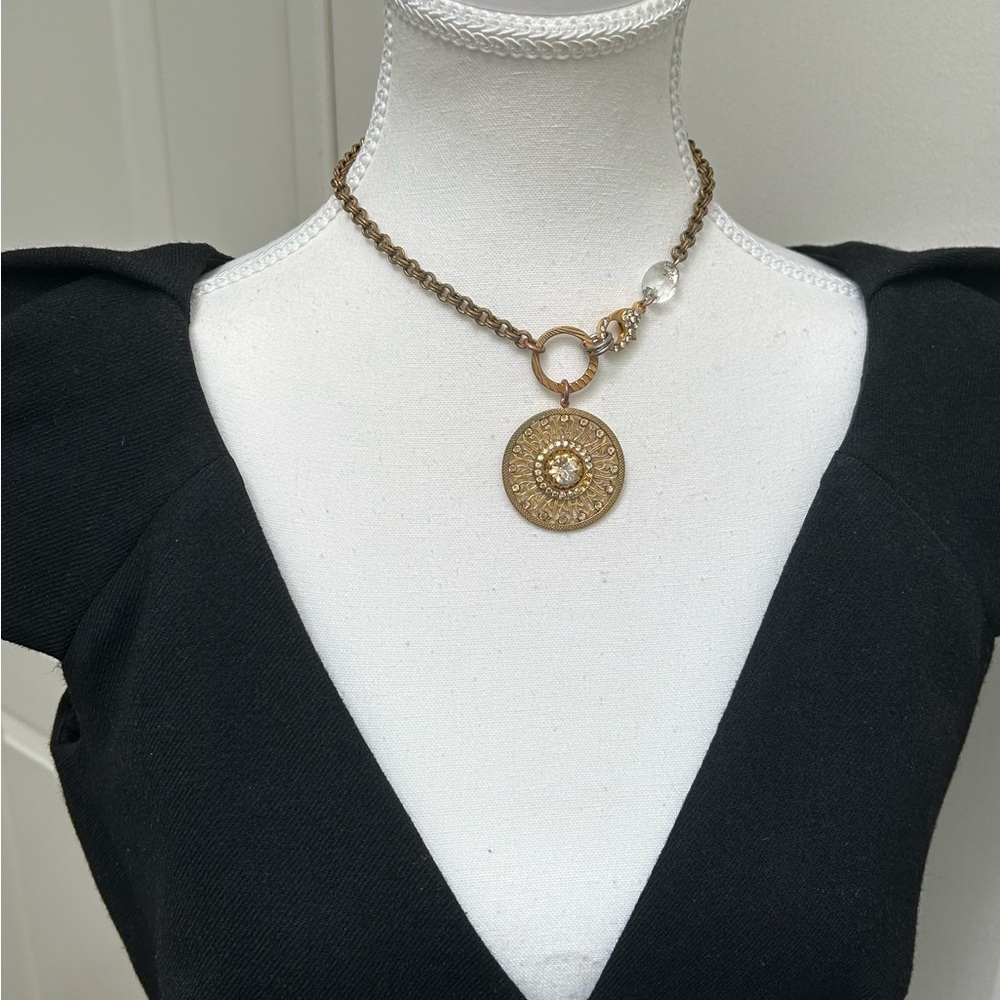 Vintage (Leetal Kalmanson?) Gold-Tone Medallion Necklace Necklace